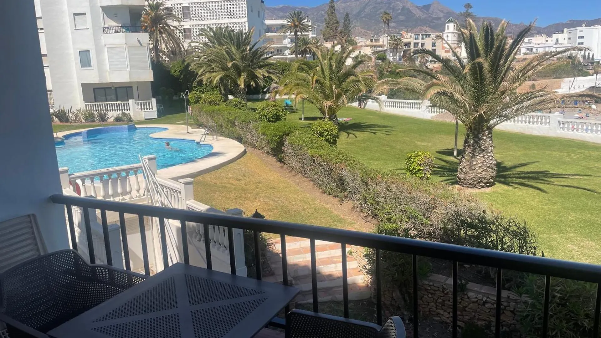 Apartment Palmeras 8 Menyber Nerja